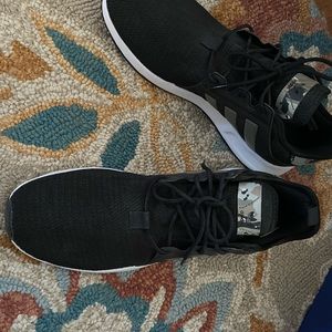 Men’s Black Adidas Tennis Shoes